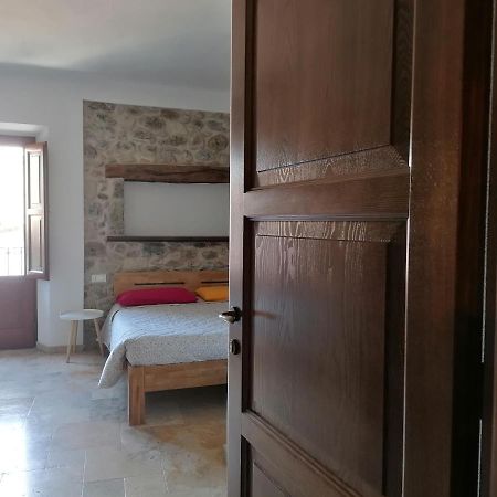 Deiana Bed & Breakfast Santu Lussurgiu Exterior foto
