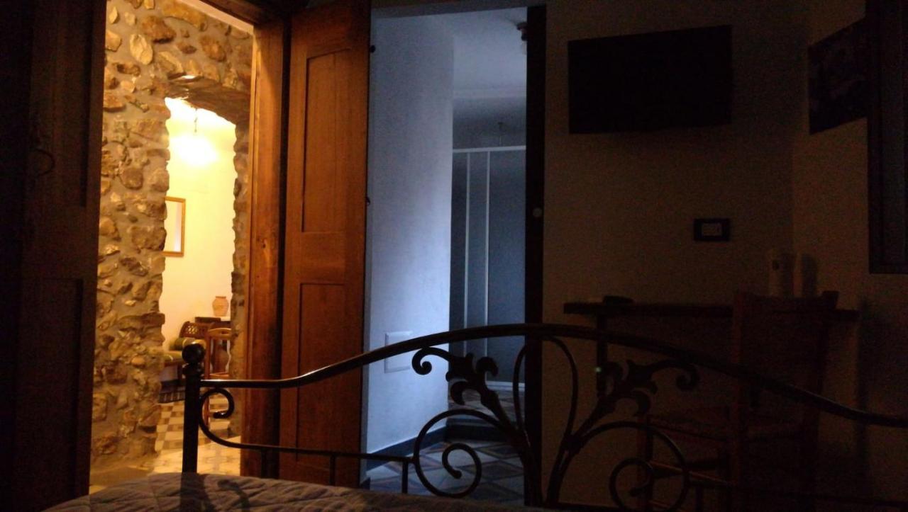 Deiana Bed & Breakfast Santu Lussurgiu Exterior foto