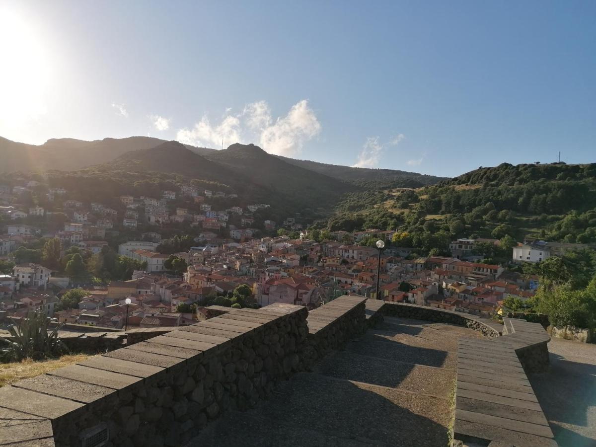 Deiana Bed & Breakfast Santu Lussurgiu Exterior foto