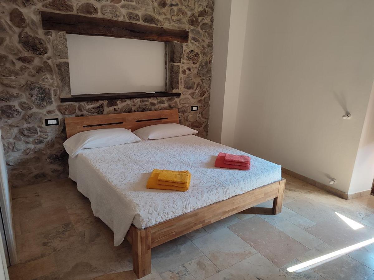 Deiana Bed & Breakfast Santu Lussurgiu Exterior foto