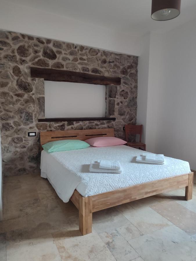 Deiana Bed & Breakfast Santu Lussurgiu Exterior foto